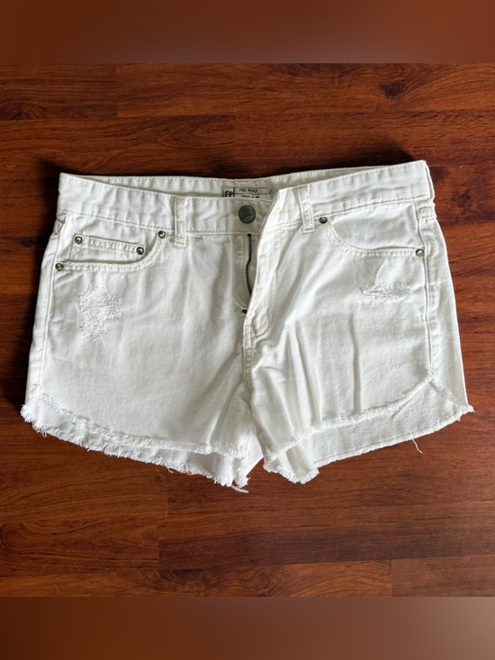 Free People Pants - Free People White Frayed Hem Denim Shorts